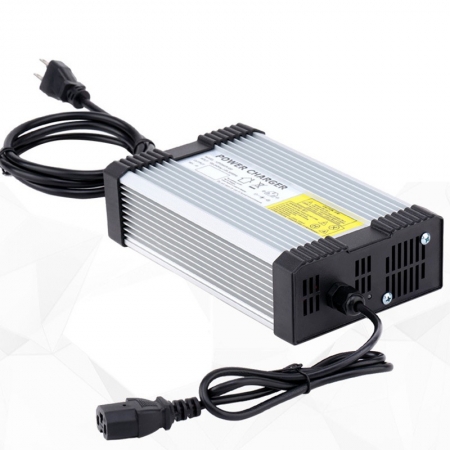 58.4V 5A ~ 50A 16S LiFePO4 Lithium Batterieladegerät
